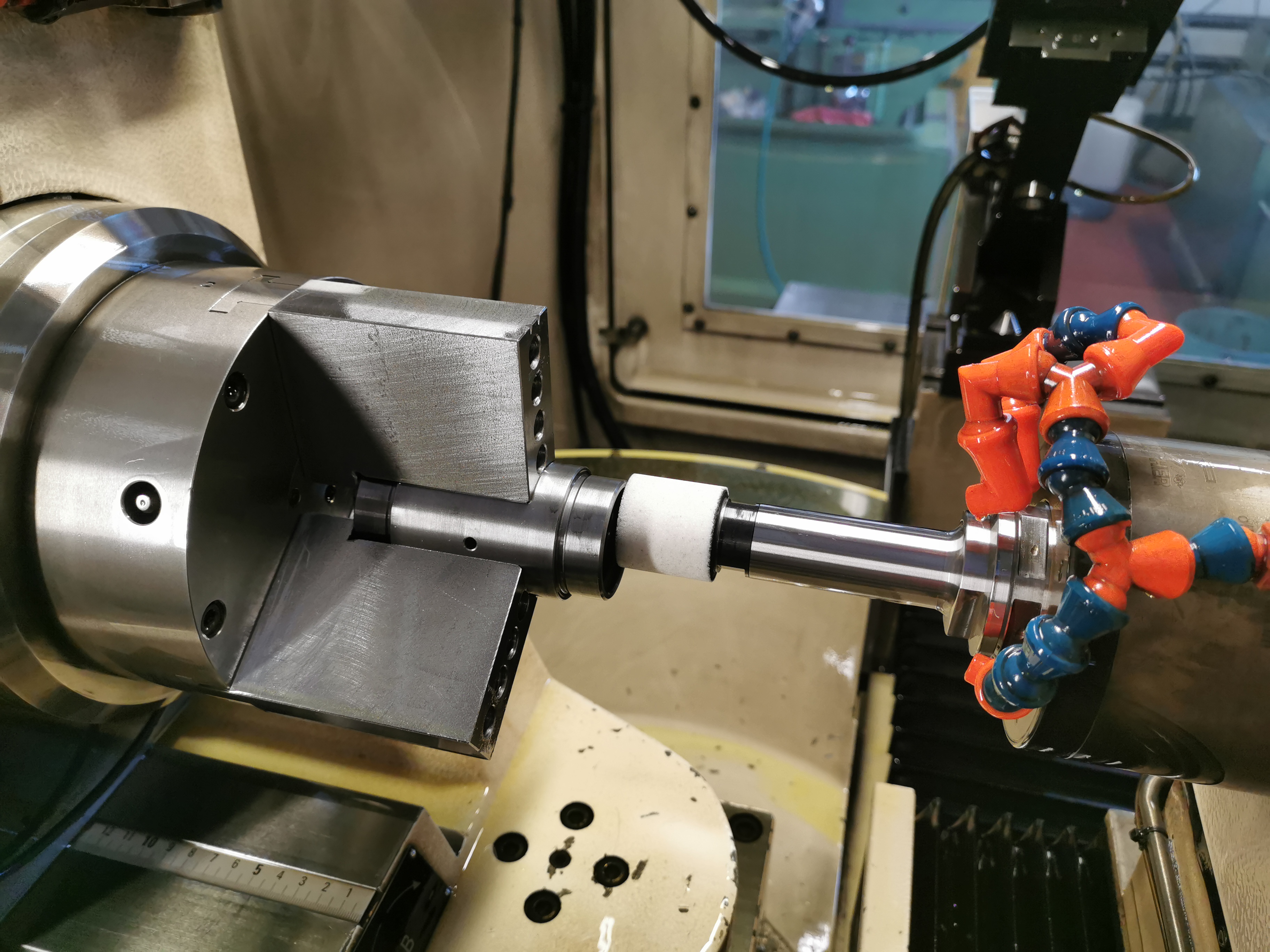 Wüthrich AG - Präzisions-Schleif-Technik